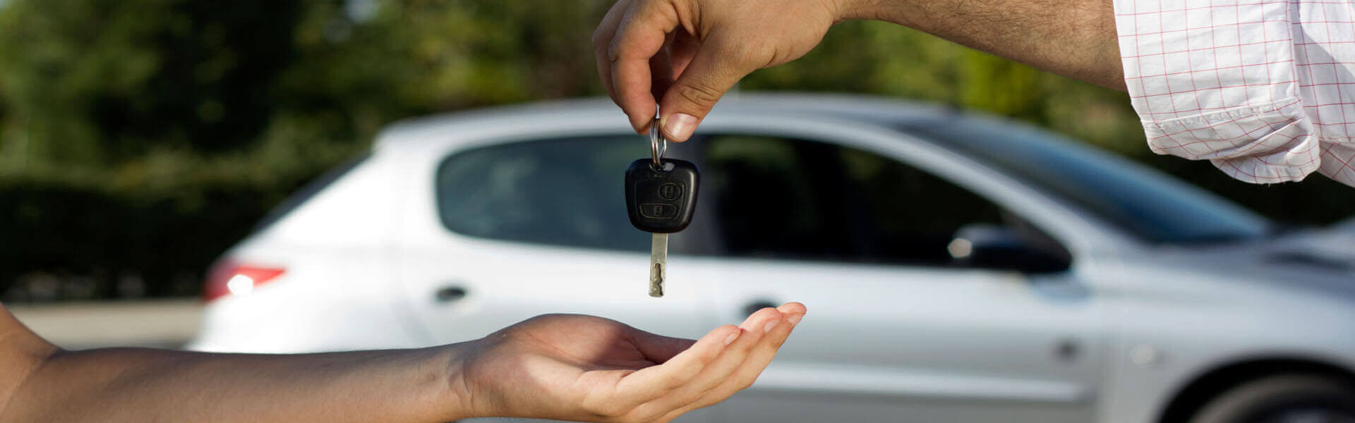 vender un carro haciendo un trapaso en hiperservicios colombia